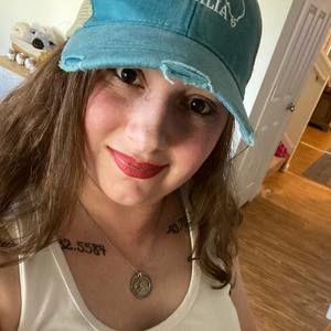 Meet your Posher, Alexandra